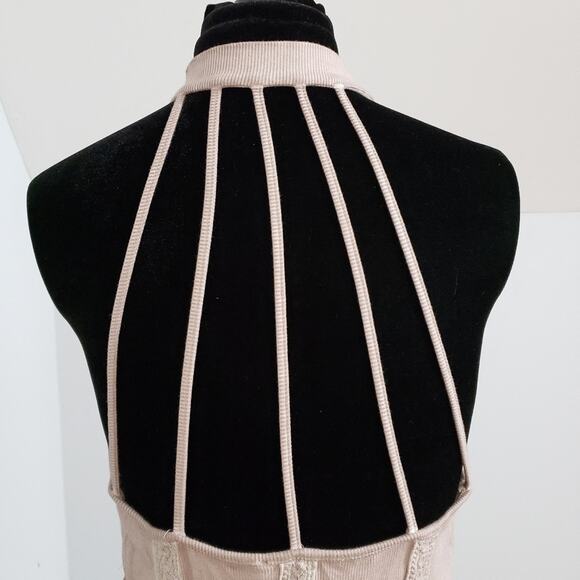 NEW Willow & Root Mauve Embroidered Strappy Halter Neck Top Large Feminine Girly - Picture 7 of 10